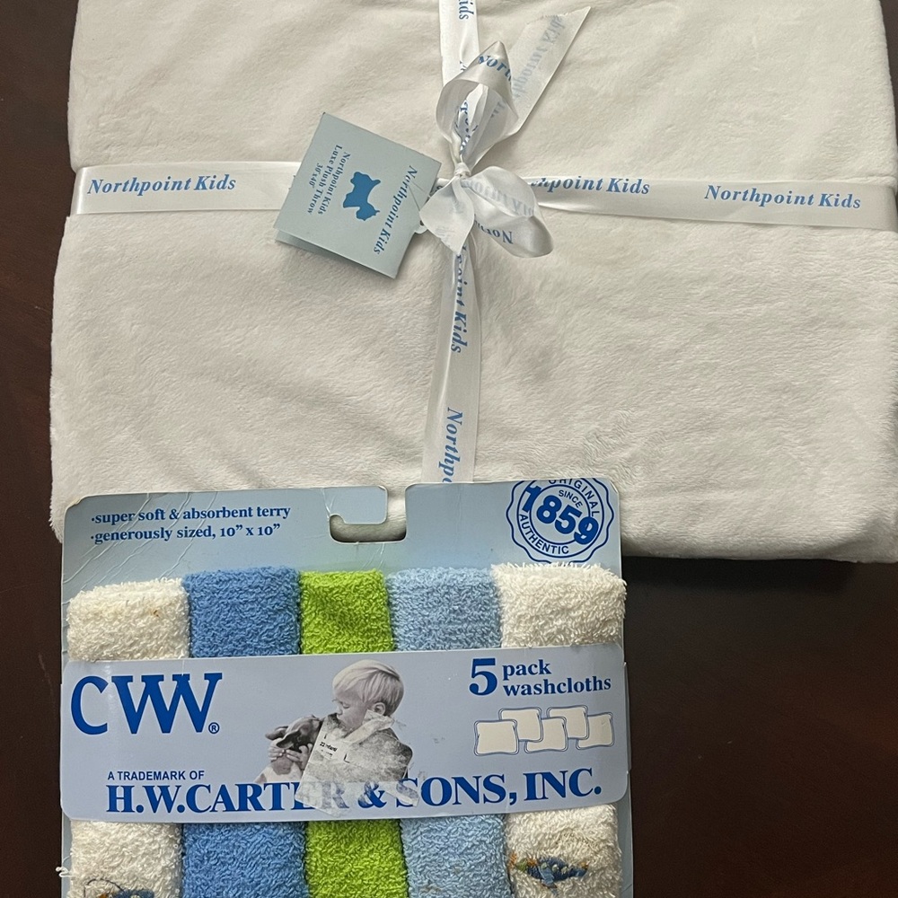 Northpoint Kids plush throw and 5 washcloths